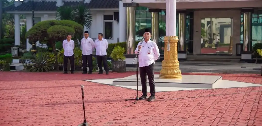 Asda 3 Setda Karawang Pimpin Apel Terakhir Jelang Lebaran