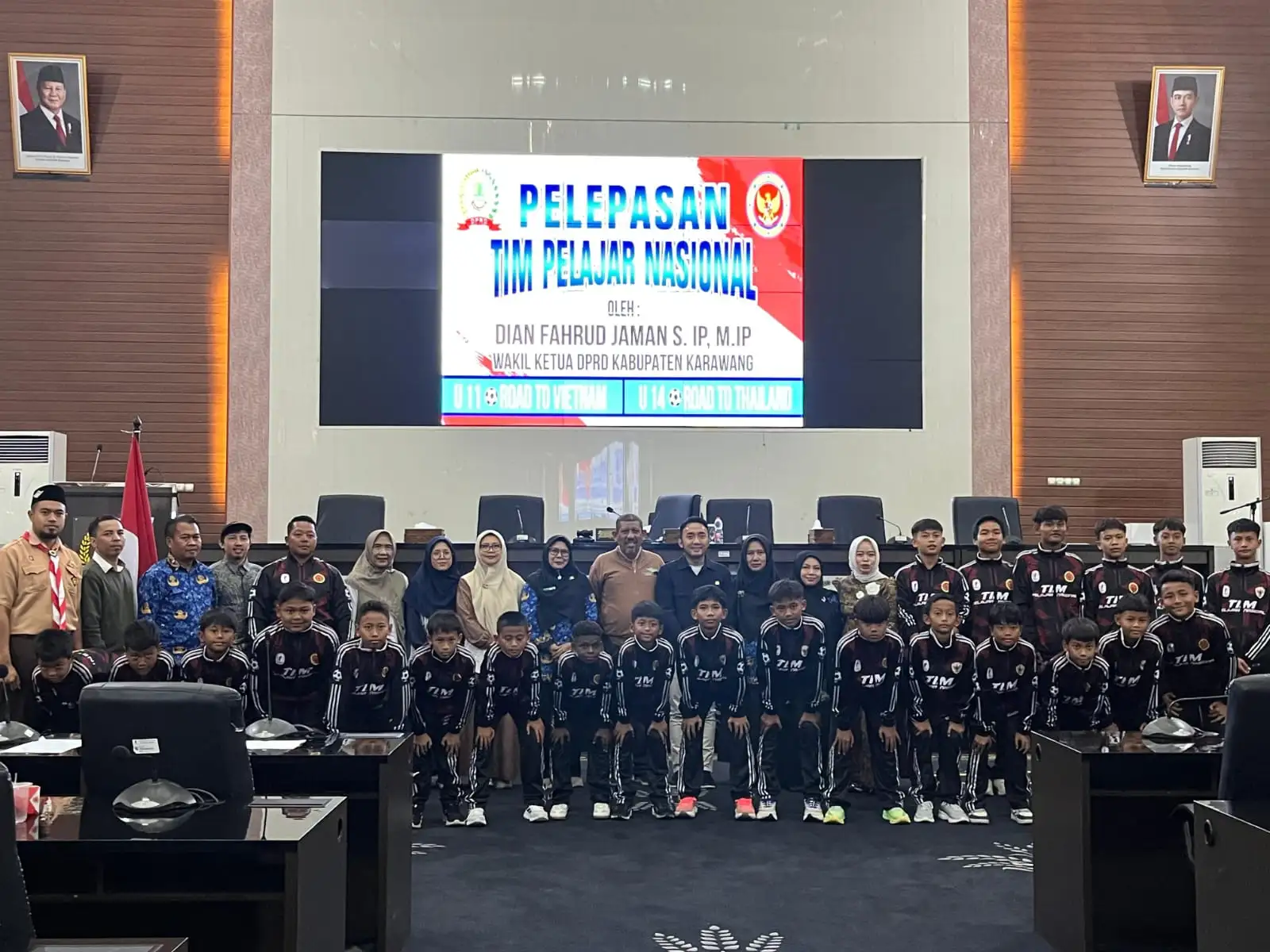 Dilepas DPRD Karawang, Tim Pelajar Nasional U-11 dan U-14 Bidik Prestasi di Asia Tenggara