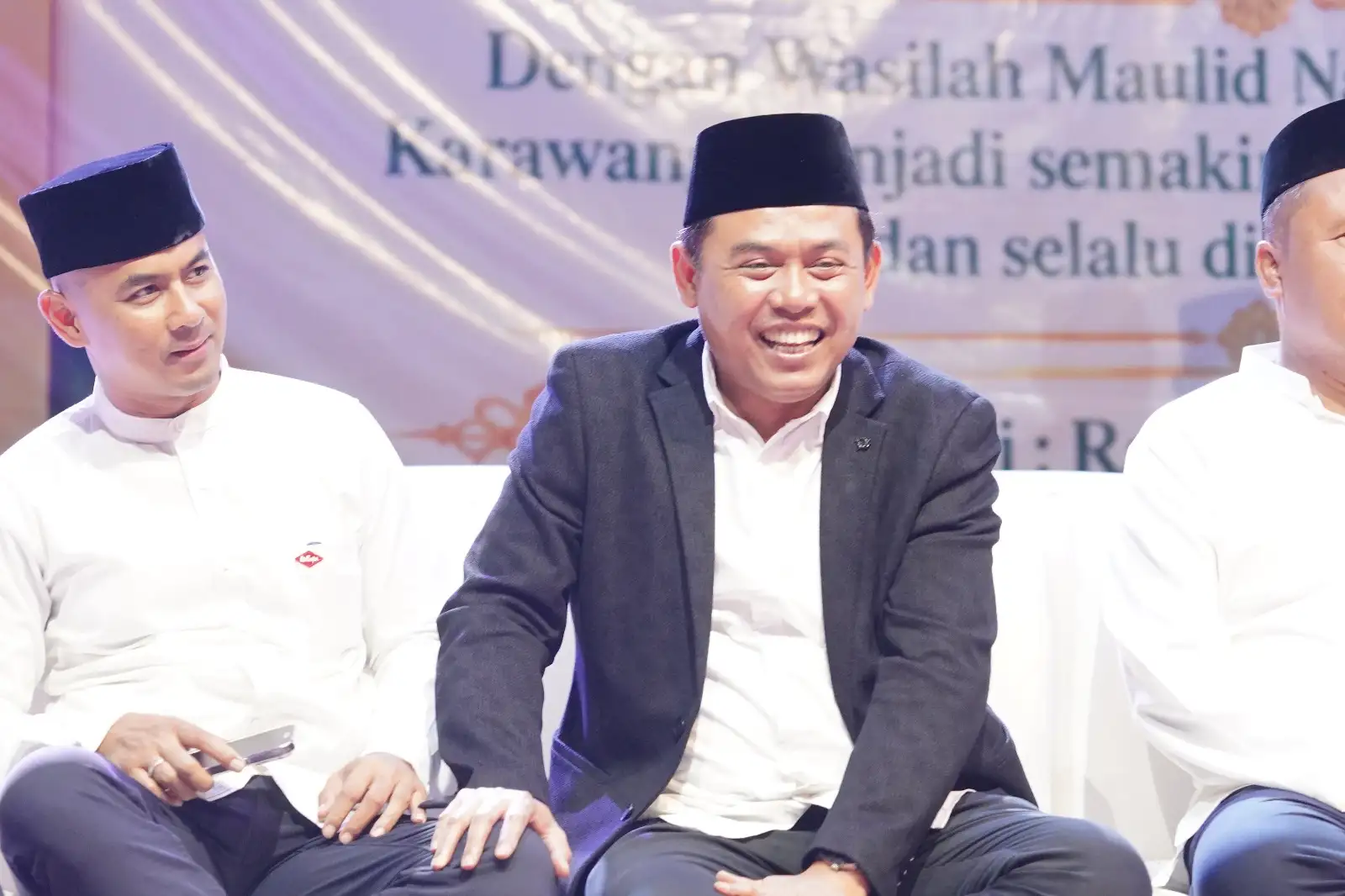 Karawang Bersholawat, Ketua DPRD: Momentum Muhasabah dan Perjuangan Santri