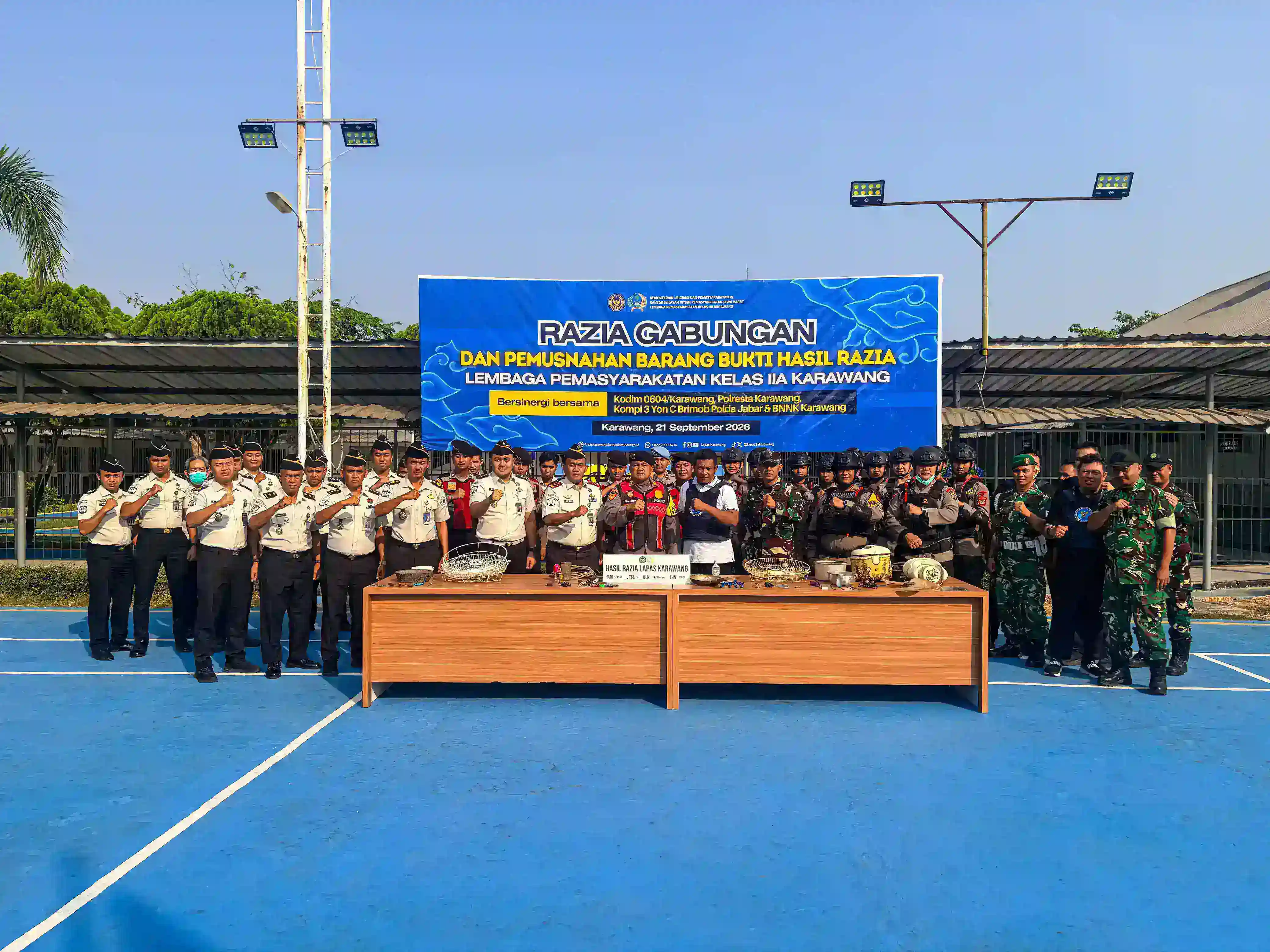 Bukti Komitmen Pemasyarakatan: 73 Personel Gabungan Diterjunkan dalam Razia Skala Besar Lapas Karawang